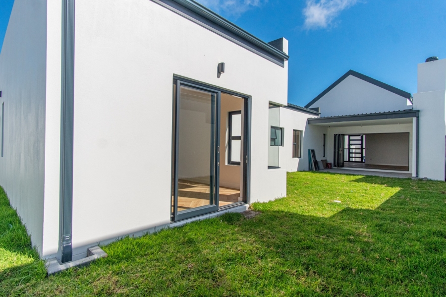 3 Bedroom Property for Sale in Sandown Western Cape